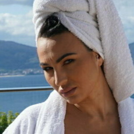 Layanaqueen erotic star gallery