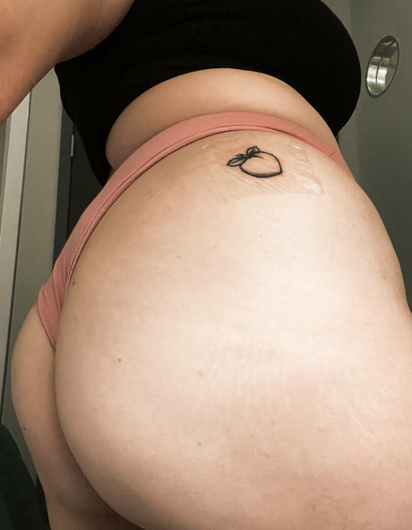 the night nurse model exclusive photos