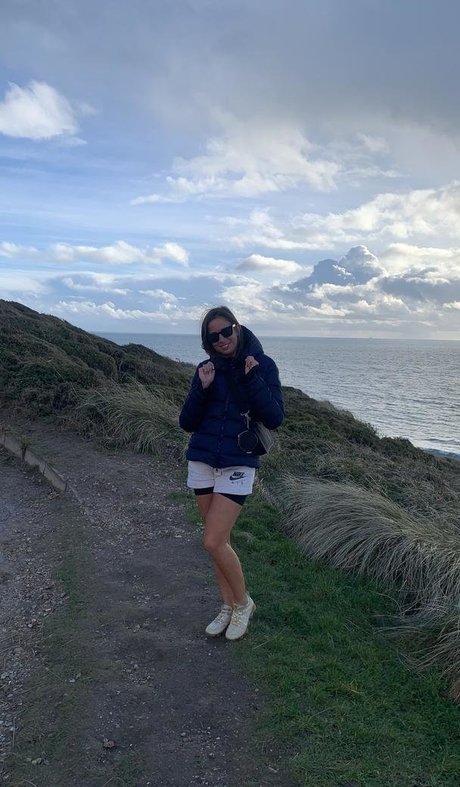 lara lee xxx actress galleries