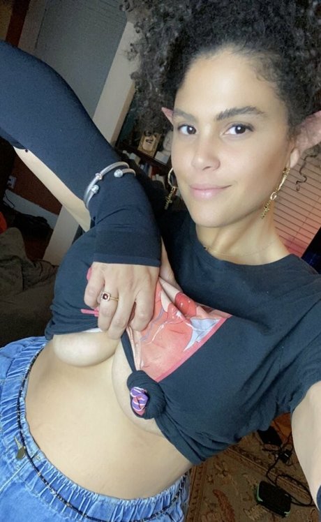 deadmanstoe high quality actress pic