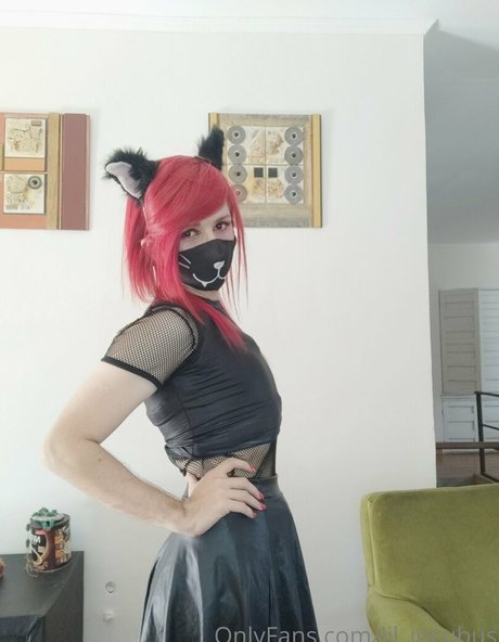 lil incubus model naked images