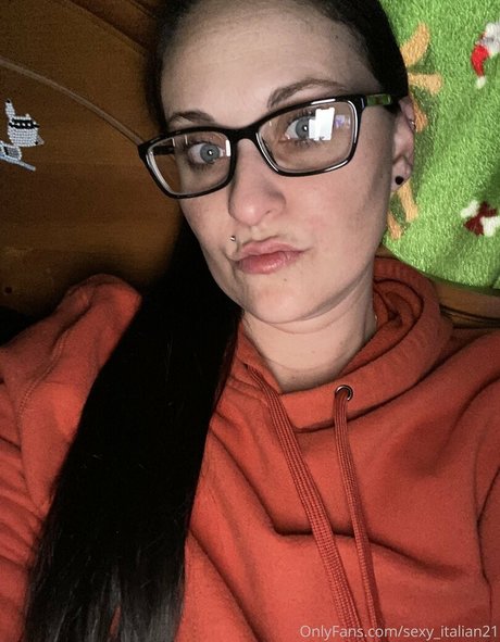 sexy italian21 model beautiful img