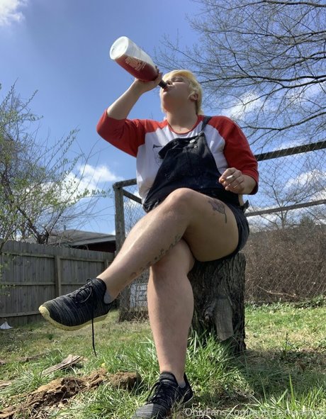 gutter meatfree model erotic pictures