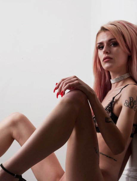 blonde milf big tits onlyfans free naked archive