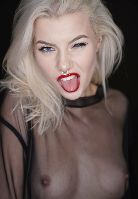 Honeybabesugarpiie pornstar nice image