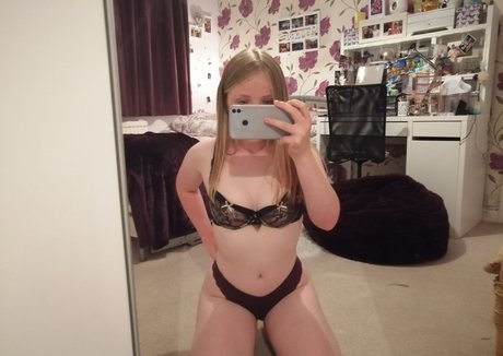 justanuptowngirl hd actress pics