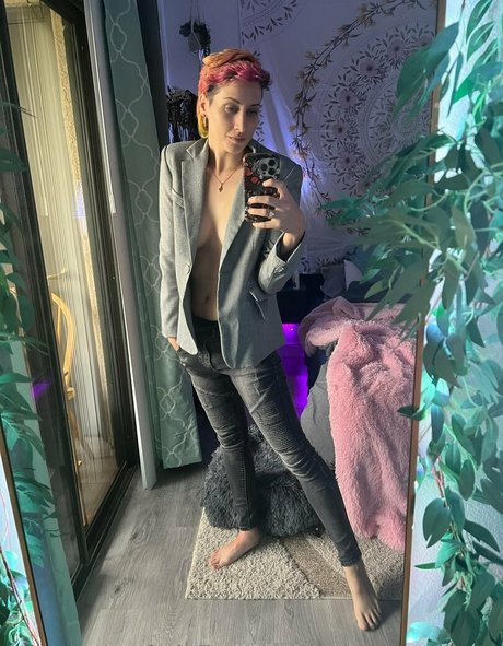 adriennedriggs erotic actress photo