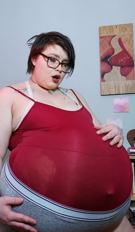 woodskinkcafe naked model image