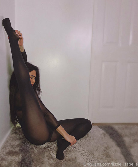Lissie Isabella model sexy gallery