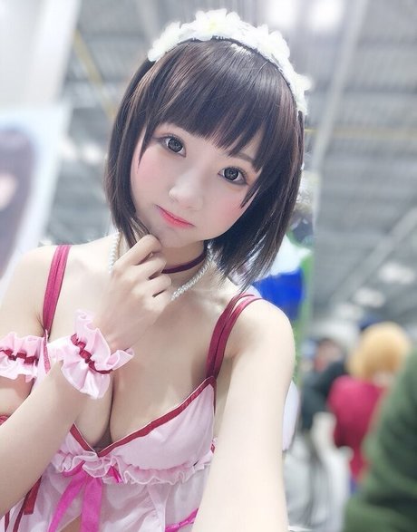 SeeU Cosplay free model photo