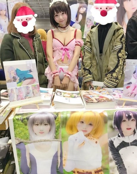 SeeU Cosplay sexy model images