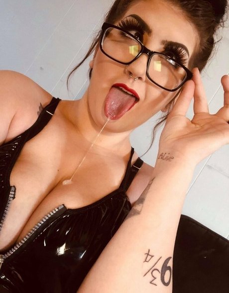 bring me kat model perfect picture