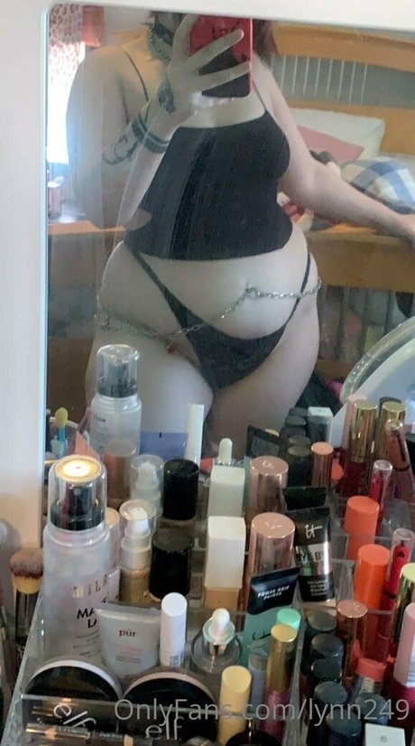 lynn249 star erotic galleries