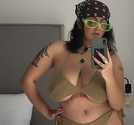 chippynonstopof naked star pics