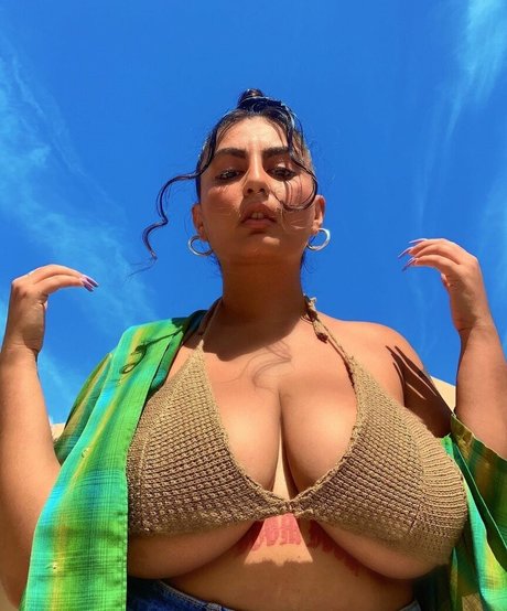 chippynonstopof sexy star photo