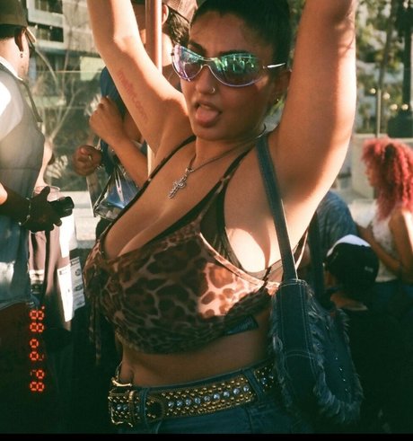 blonde handjob onlyfans exclusive gallery