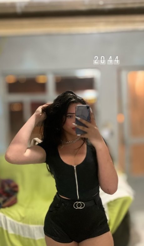 Christina Cleon exclusive star gallery