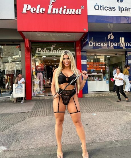 Ingrid Rodrigues star art img