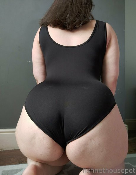 fishnethousepet best model photos