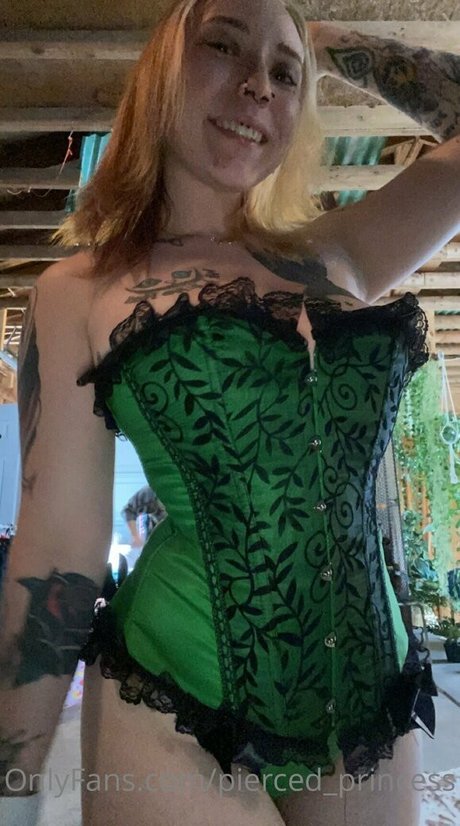 pierced princess model nude pictures