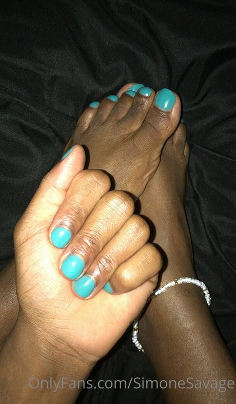 simonesavage perfect star pics