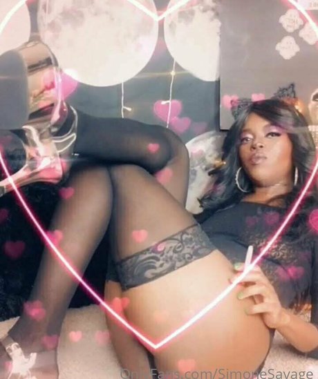 simonesavage star high quality photo