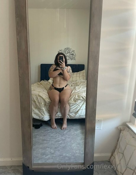 lexxynikole pretty actress photos