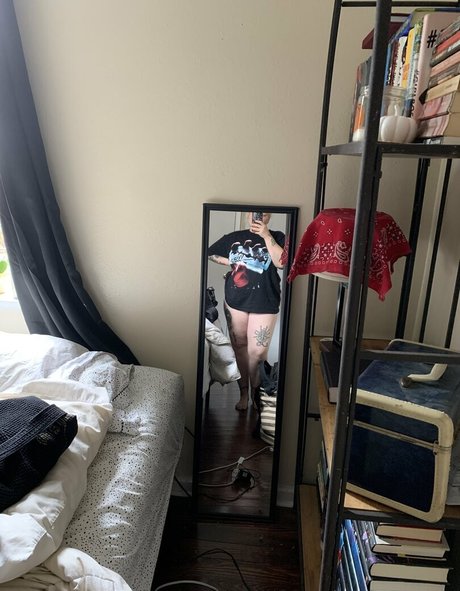 emmelinejamesfree model erotic photos