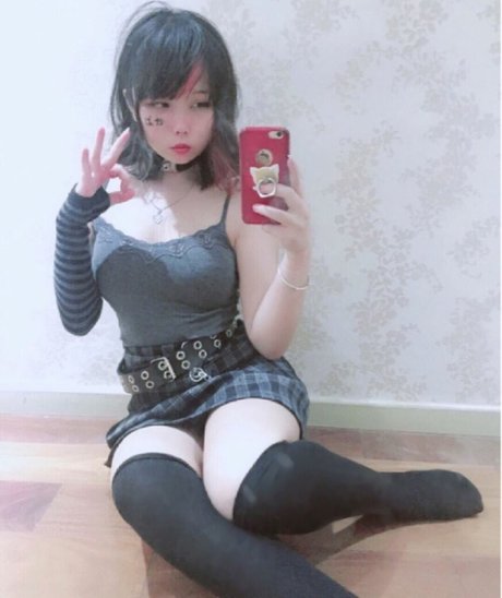 Kannax x exclusive model pic