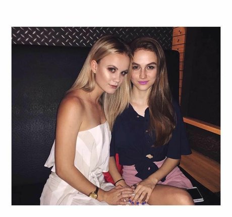 Madison Lintz beautiful star galleries