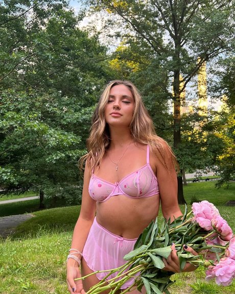 Karina Achaeva erotic actress galleries