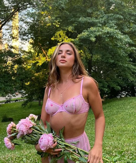 Karina Achaeva model beautiful img