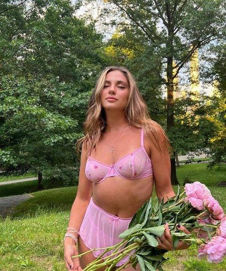 Karina Achaeva nudes model pic