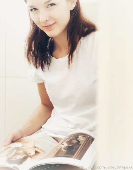 janeyslifepeek star beautiful img