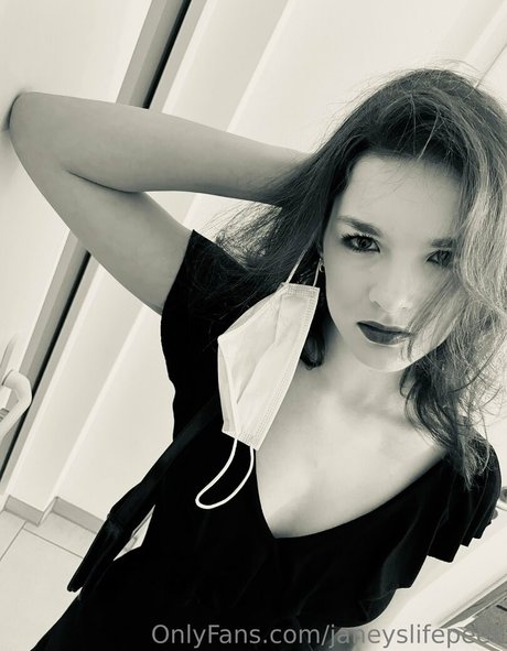 janeyslifepeek Photo Gallery