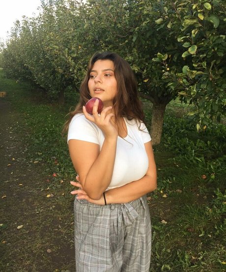 Nada C pornstar nudes pic