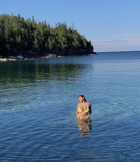 Nada C star nude photos