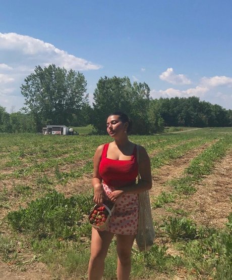 Nada C free pornstar image