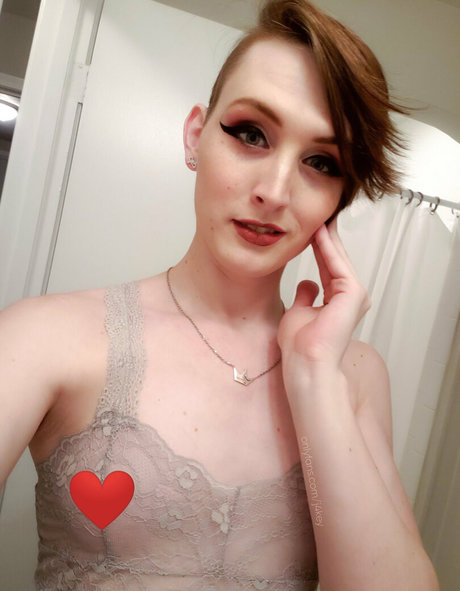 veroticajae pornographic model images