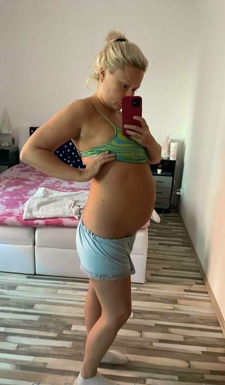 inflationstar nudes model images