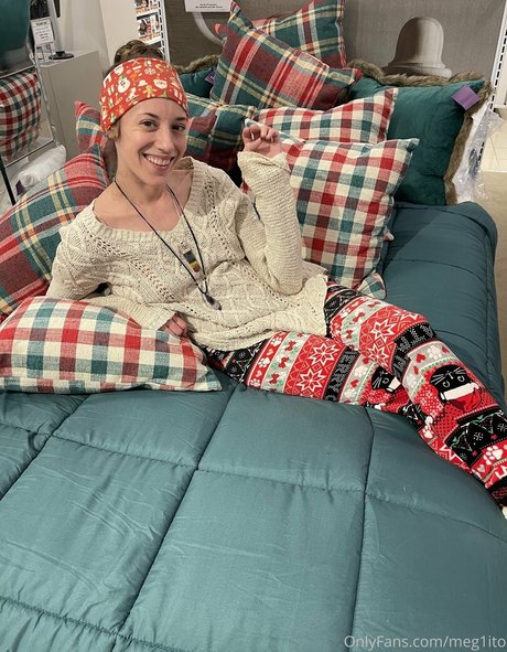 meg1ito model adult photo