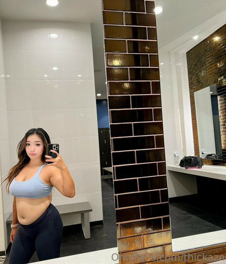 ThickAzn Profile Photo