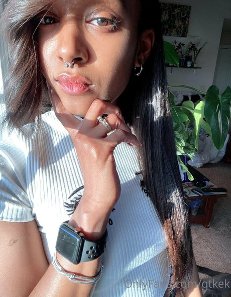 qtkek naked pornstar archive