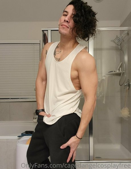 cagedangelcosplayfree porn model pic