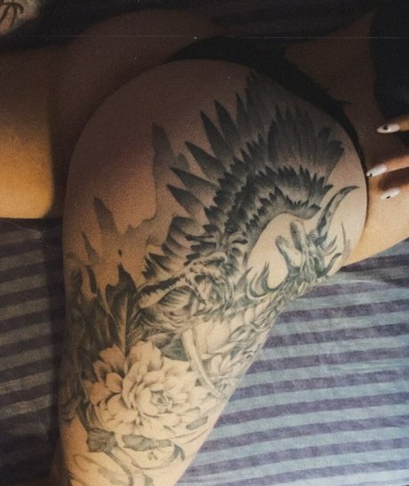 Modestal pretty model pic