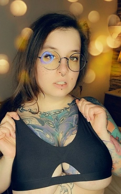 Sookiki free model pictures