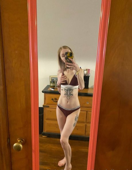 mommy onlyfans hot sexy pic