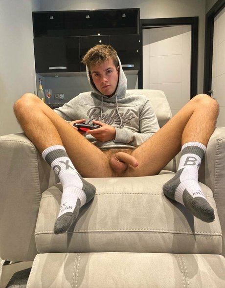 masterukfree naked pornstar pic