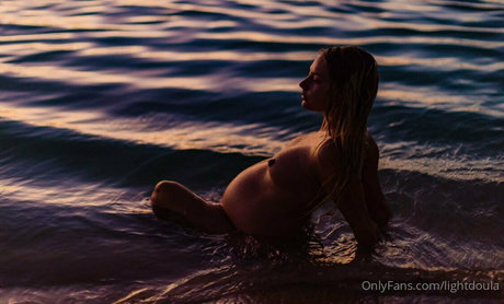 lightdoula model perfect pictures