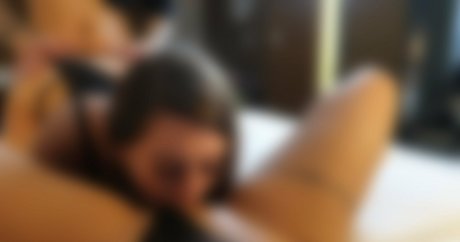 capdollaz erotic model pic